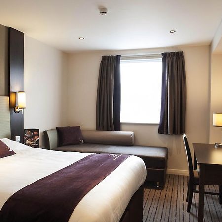 Premier Inn London Holborn 客房 照片