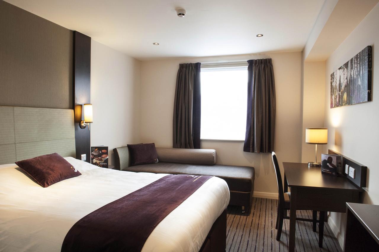 Premier Inn London Holborn 客房 照片