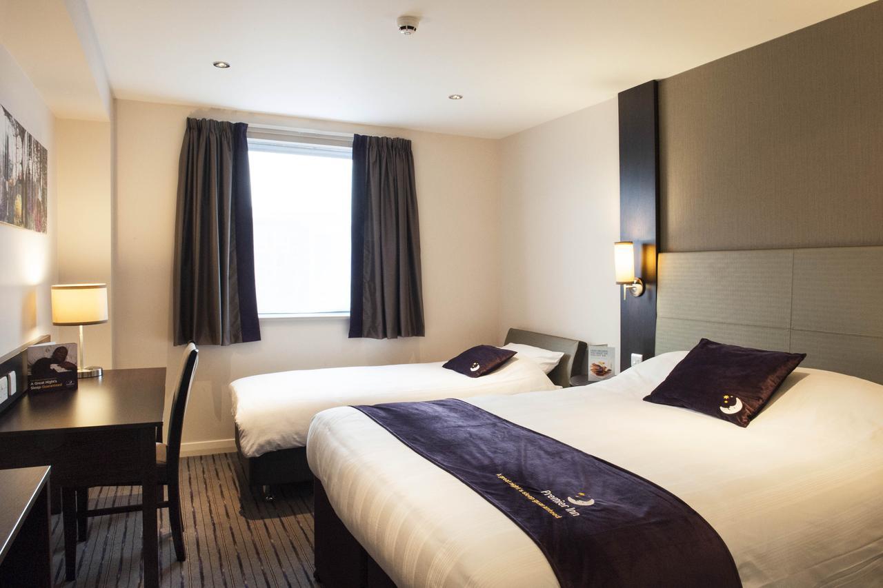 Premier Inn London Holborn 客房 照片
